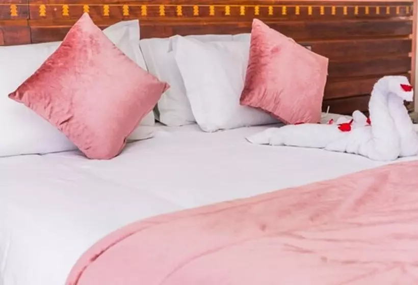 اتاق استاندارد سه نفره, Hôtel Des Iles