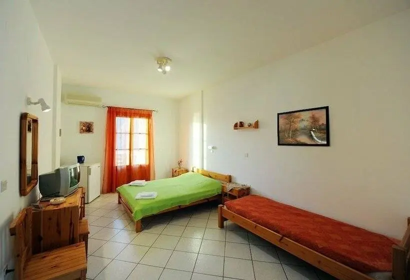 Triple Room Sea View, Froudi Rooms