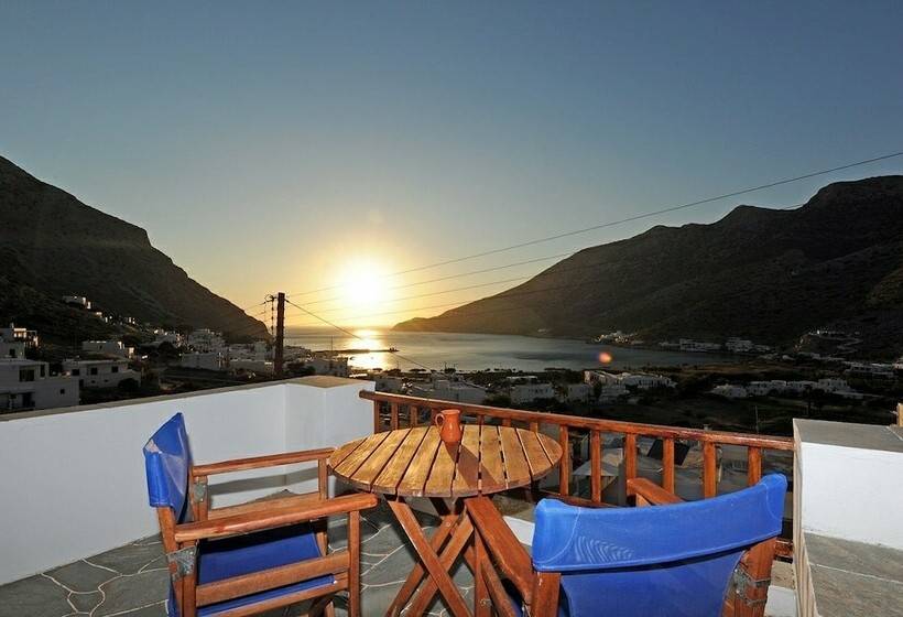 Triple Room Sea View, Froudi Rooms