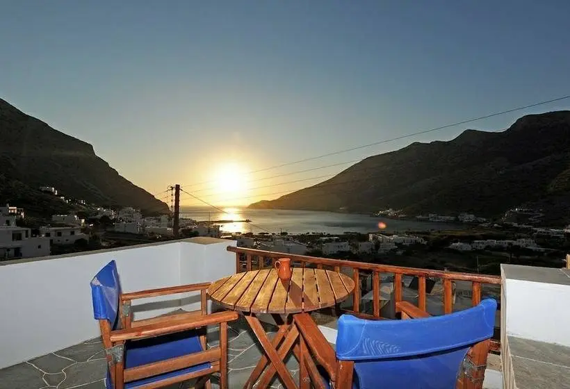 Triple Room Sea View, Froudi Rooms
