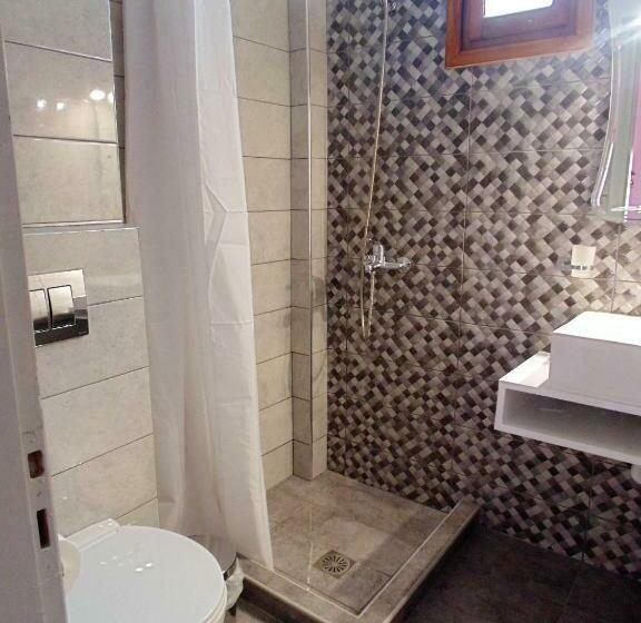 סוויטת ג'וניור נוף לים, Froudi Rooms