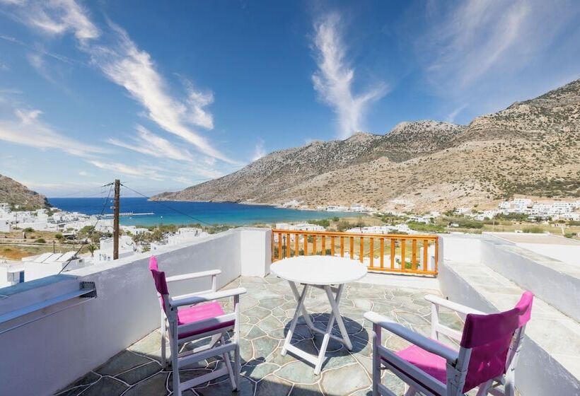 Triple Room Sea View, Froudi Rooms