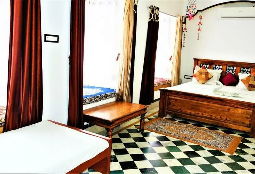 سوئیت با بالکن, The Wanderlust Guest House & Safari