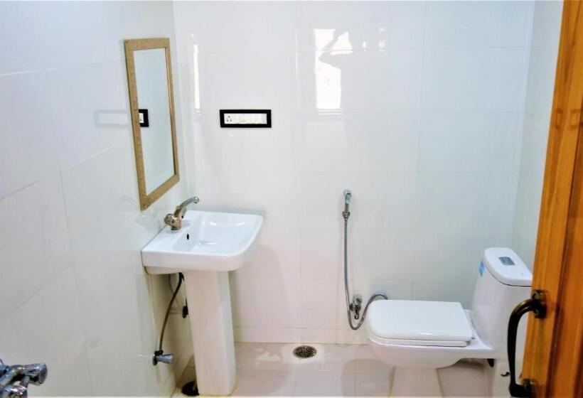 Ekonomiskt Rum, The Wanderlust Guest House & Safari