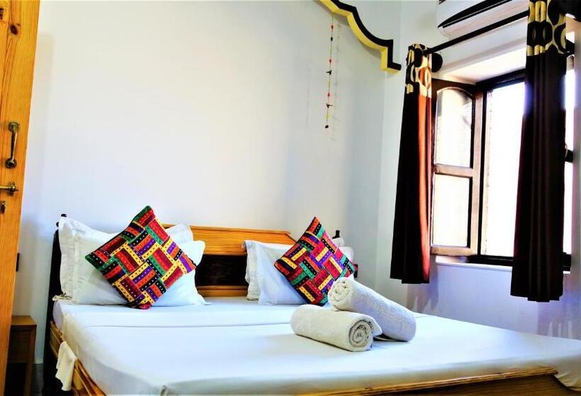 Ekonomiskt Rum, The Wanderlust Guest House & Safari