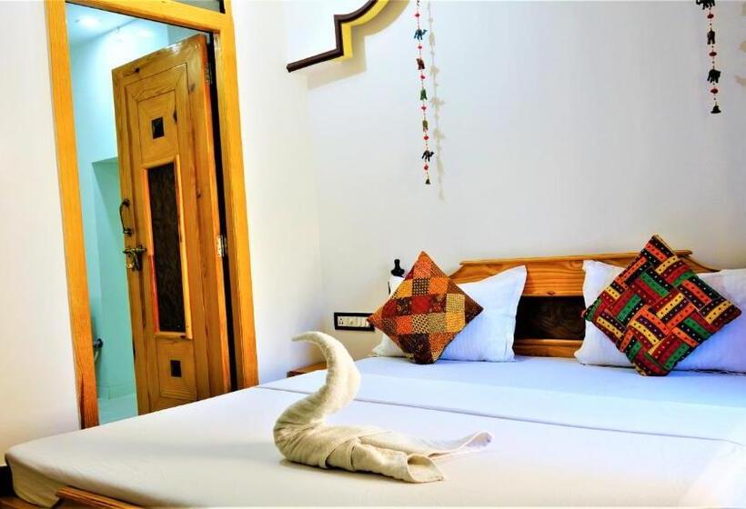 Ekonomiskt Rum, The Wanderlust Guest House & Safari