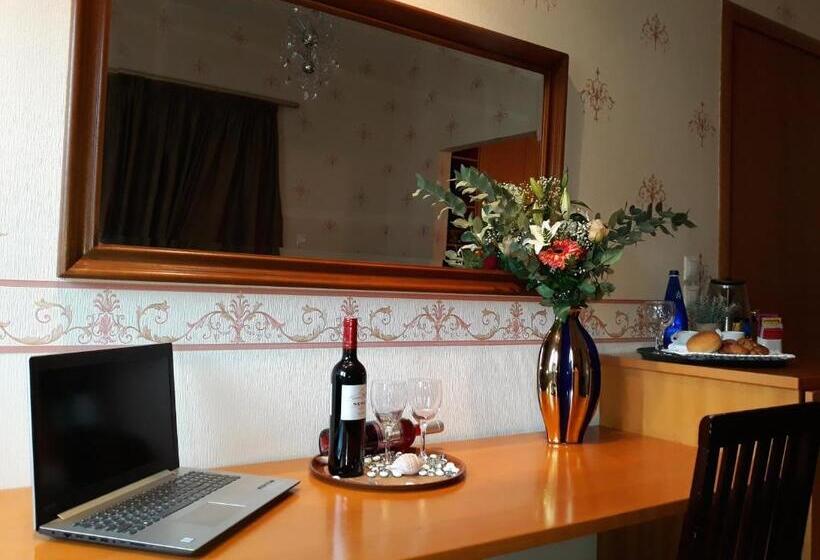 小型套房带海景, Grand Olympic Hotel Loutraki