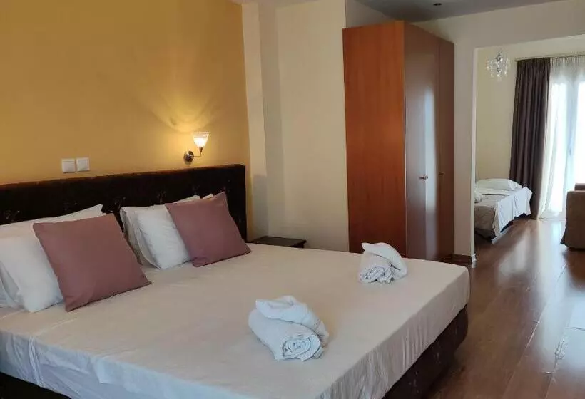 山の見えるジュニアスイート, Grand Olympic Hotel Loutraki