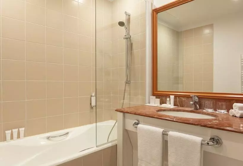 スーペリアールーム, Hôtel Barrière Le Grand Hôtel Enghien Les Bains