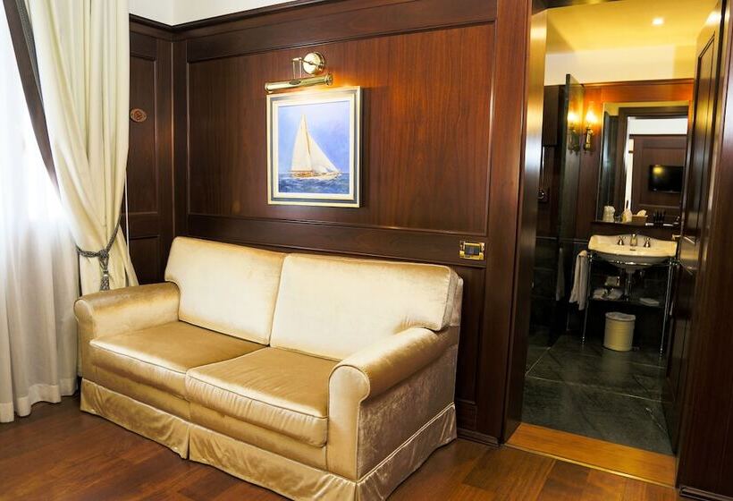 Junior Suite Lake View