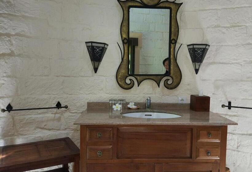 בונגלו סטנדרט עם נוף לגינה, Gajah Mina Beach Resort