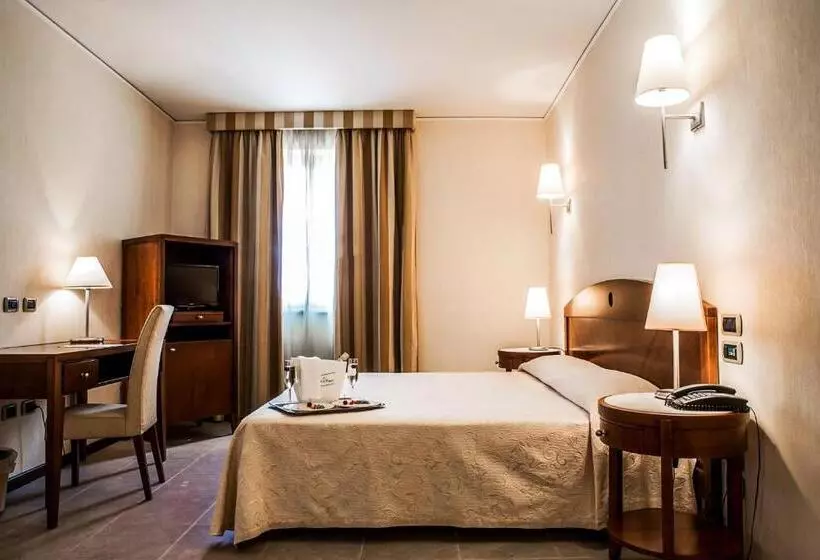 اتاق لوکس, Grand Hotel Paestum