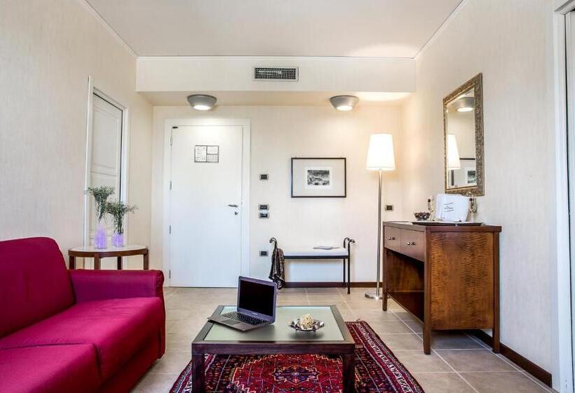 Люкс, Grand Hotel Paestum