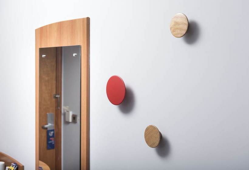 スタンダードルーム, Holiday Inn Express Birmingham Star City, An Ihg