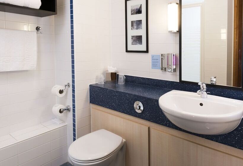 スタンダードルーム, Holiday Inn Express Birmingham Star City, An Ihg