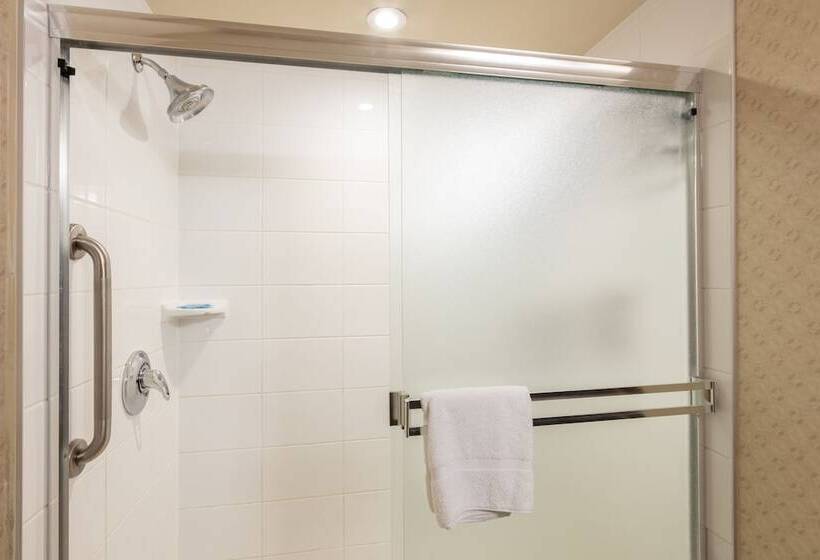 スイート, Holiday Inn Express & Suites Riverport Richmond, An Ihg