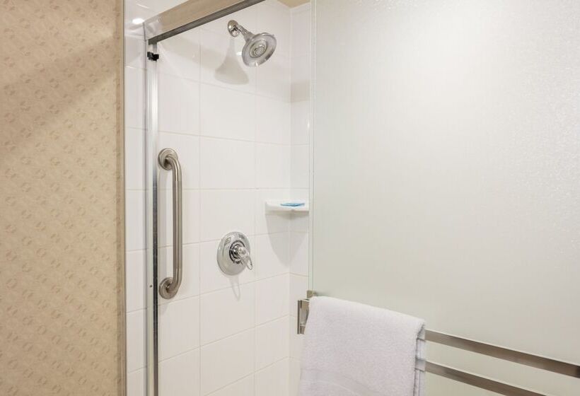 スイート, Holiday Inn Express & Suites Riverport Richmond, An Ihg