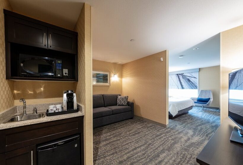 スイート, Holiday Inn Express & Suites Riverport Richmond, An Ihg