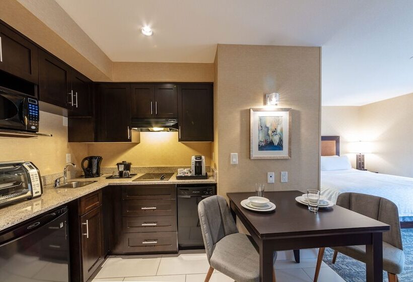 スイート, Holiday Inn Express & Suites Riverport Richmond, An Ihg