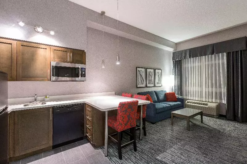 سوئیت اجرایی با تخت کینگ, Holiday Inn Express & Suites Riverport Richmond, An Ihg
