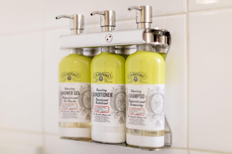 キングサイズベッドのスイートルーム, Holiday Inn Express & Suites Riverport Richmond, An Ihg