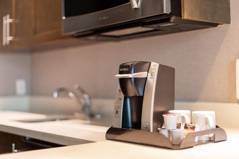 スイート, Holiday Inn Express & Suites Riverport Richmond, An Ihg