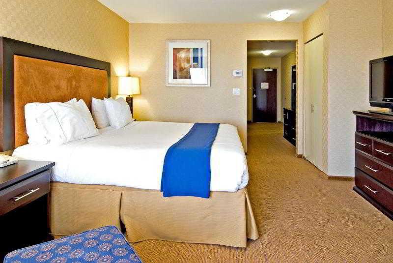 キングサイズベッドのスイートルーム, Holiday Inn Express & Suites Riverport Richmond, An Ihg