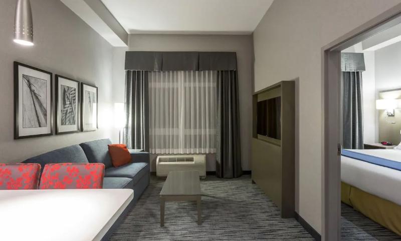 キングサイズベッドのエクゼクティブ, Holiday Inn Express & Suites Riverport Richmond, An Ihg