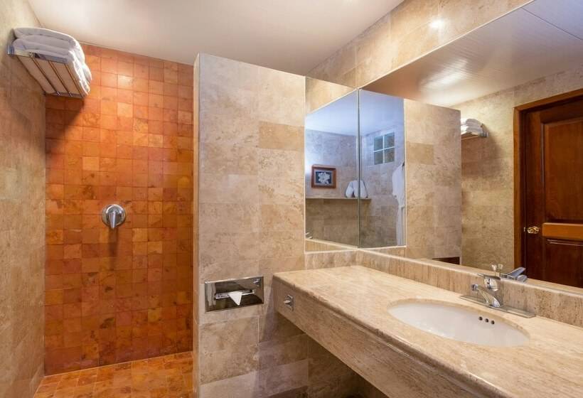 주니어 스위트, Iberostar Waves Tucán