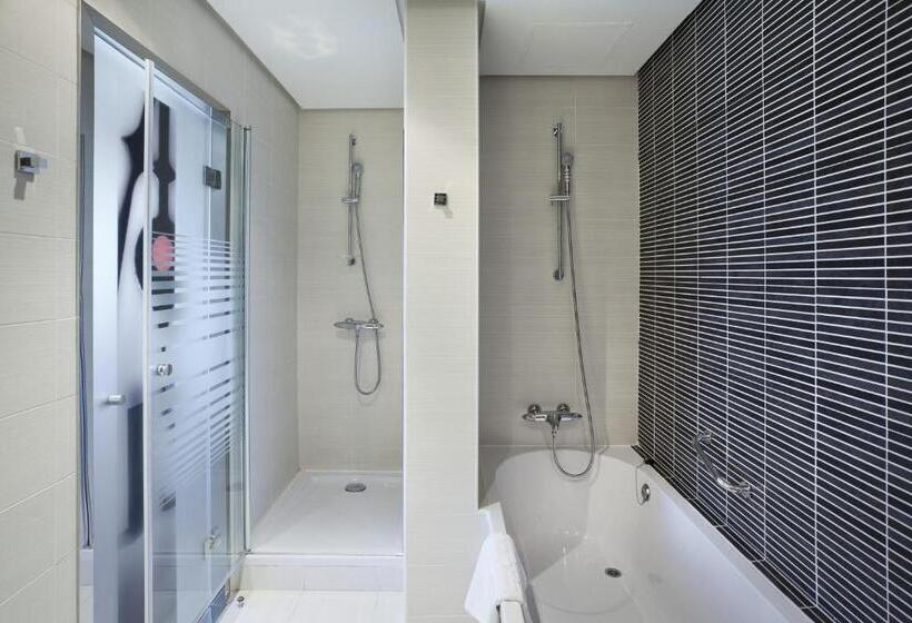 Pokój Rodzinny, Ilunion Atrium