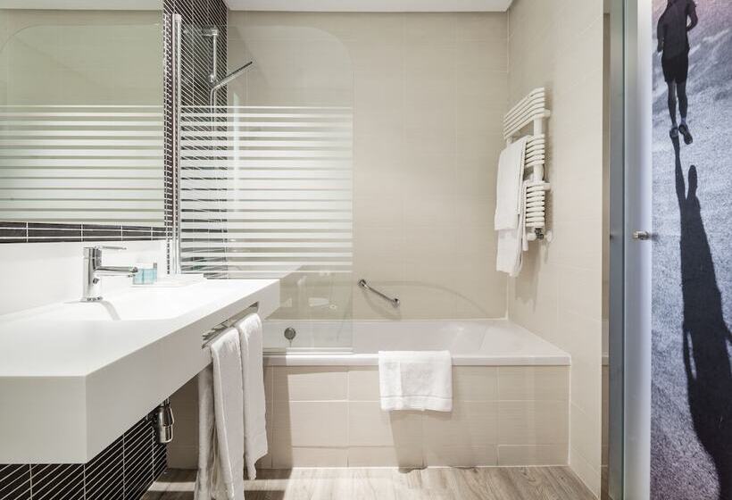 Pokój Standard, Ilunion Atrium