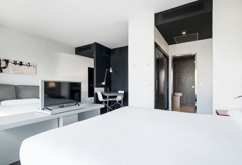 Quarto Familiar, Ilunion Atrium