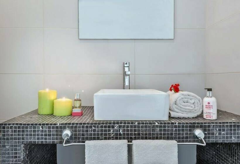 جناح جونيور, Amāria Beach Resort by NOMÉE Hospitality Group