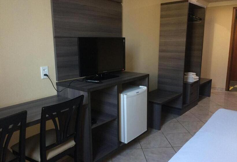 اتاق لوکس, Inacio Palace