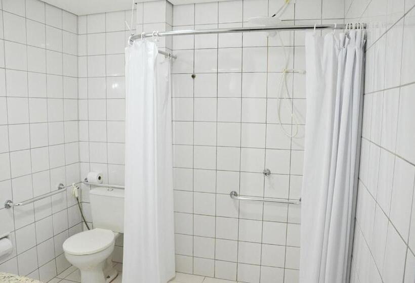 اتاق لوکس, Inacio Palace