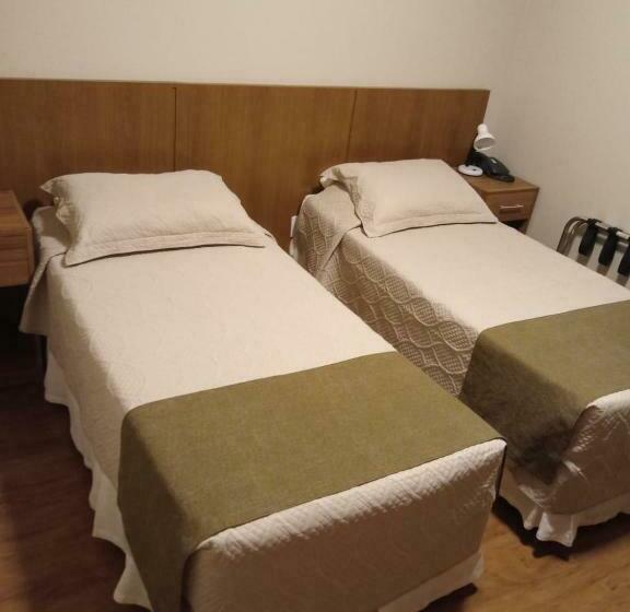 חדר סופריור, Monte Carlo