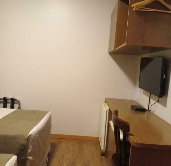 חדר סופריור, Monte Carlo