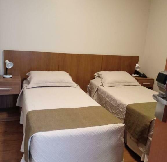 חדר סופריור, Monte Carlo