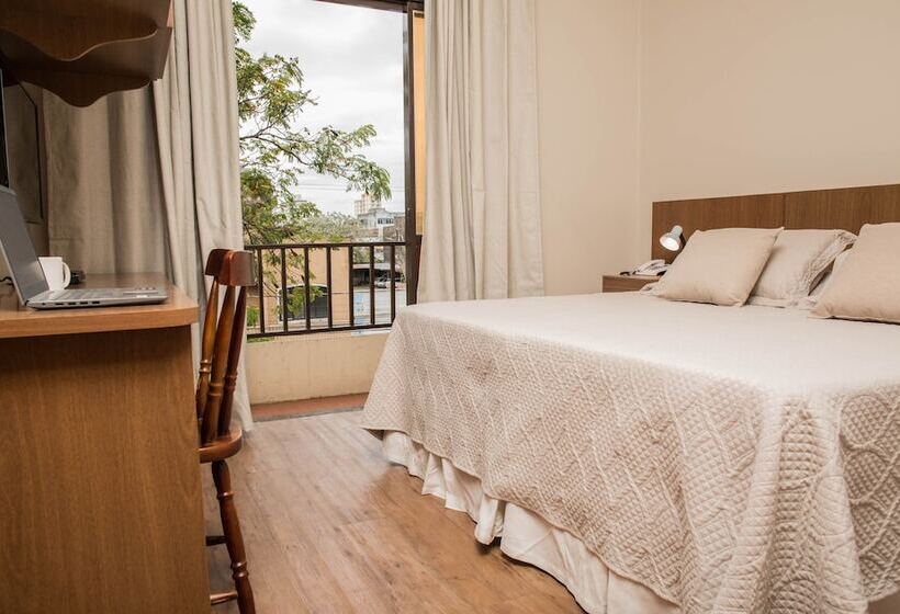 חדר סופריור עם מיטת קינג, Monte Carlo