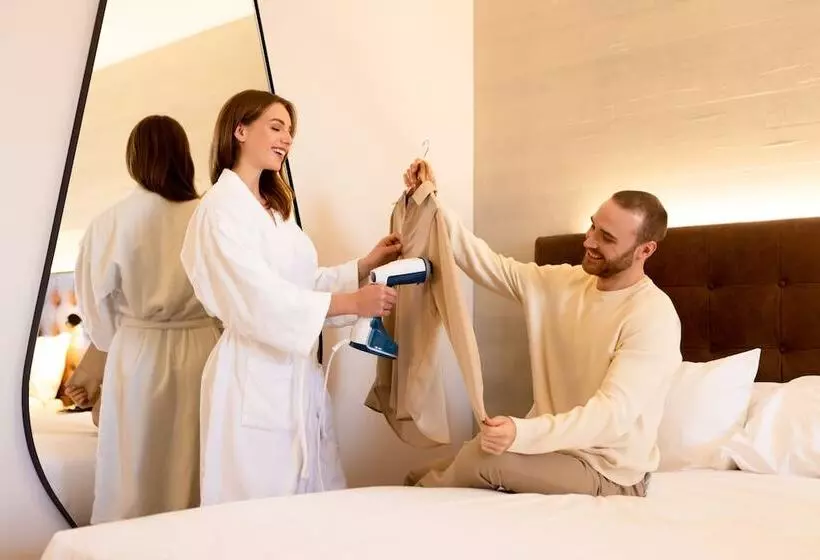 سوییت جونیور, Pullman Santiago El Bosque