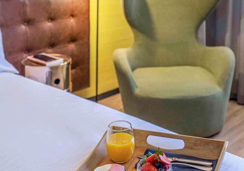 주니어 스위트 킹사이즈 침대, Pullman Santiago El Bosque