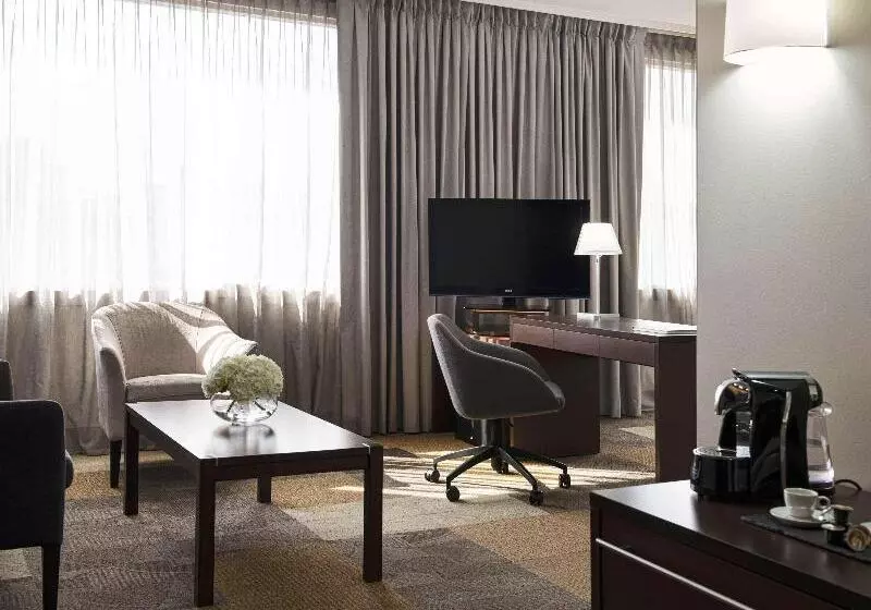 سوئیت جونیور با تخت بزرگ, Pullman Santiago El Bosque