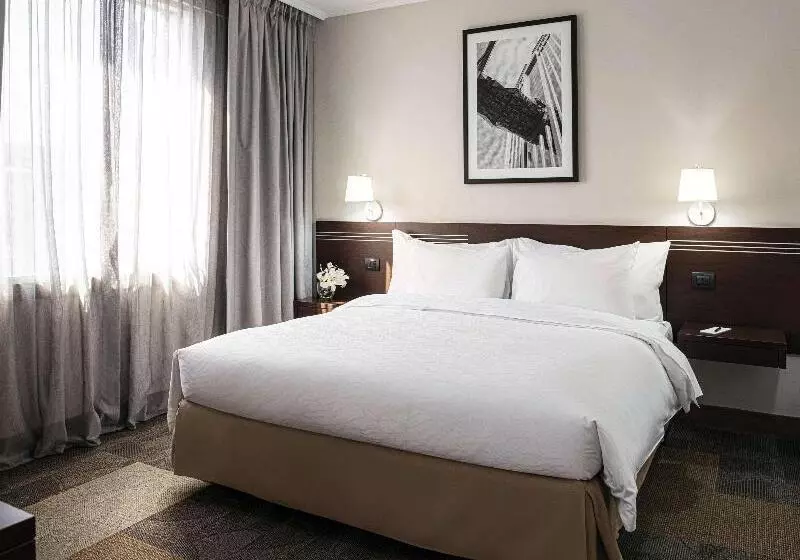 سوئیت جونیور با تخت بزرگ, Pullman Santiago El Bosque