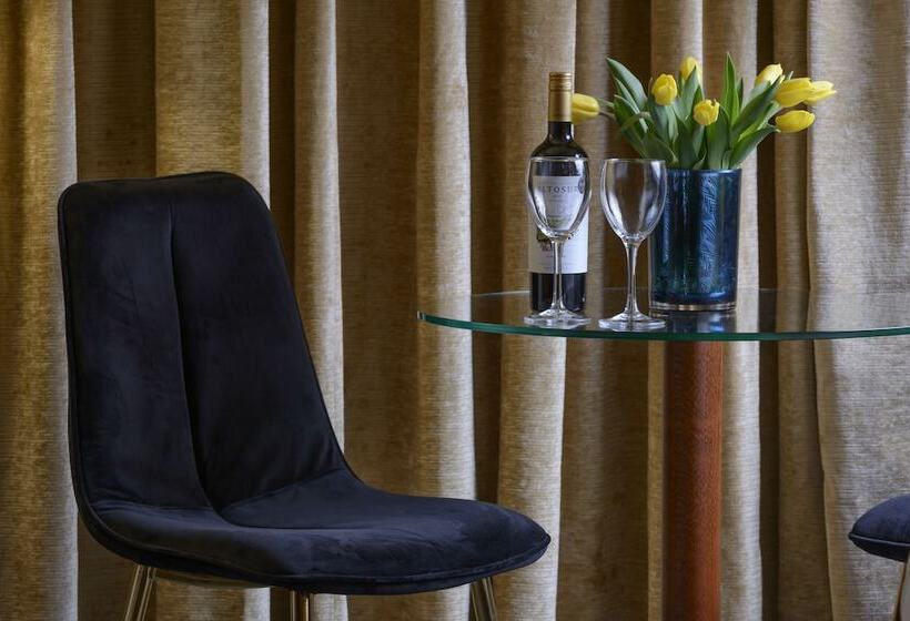 스탠다드 룸, Shearwater Hotel & Spa