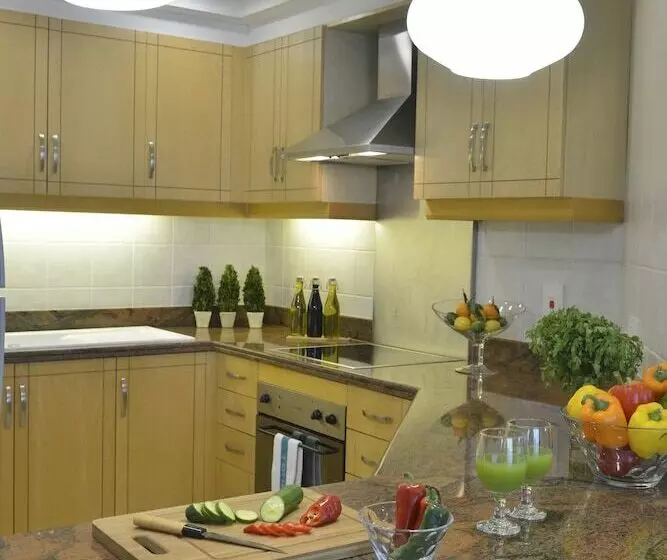 آپارتمان مدیریتی 3 خوابه, Somerset Al Fateh Bahrain