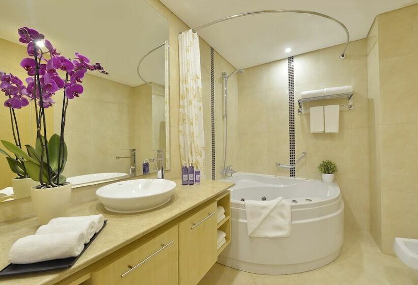 آپارتمان مدیریتی 3 خوابه, Somerset Al Fateh Bahrain