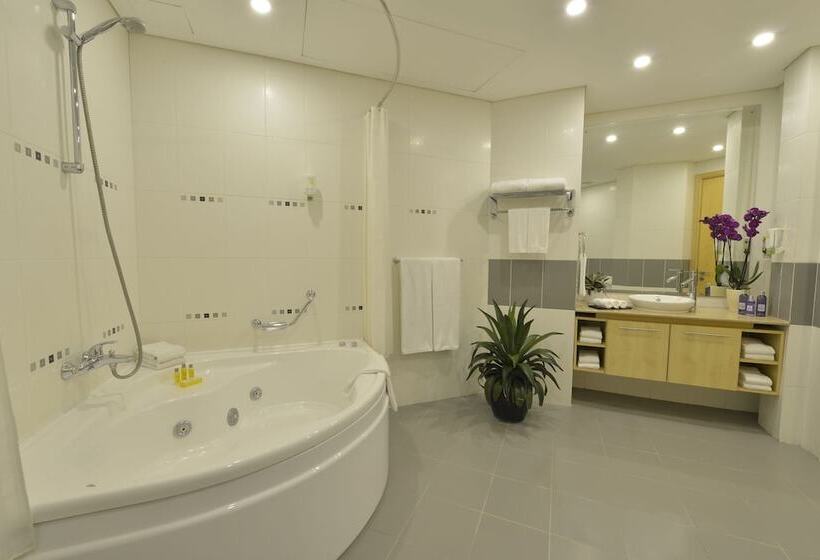 , Somerset Al Fateh Bahrain