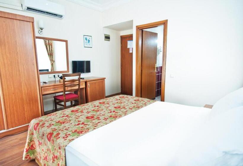 Quarto standard, Triana