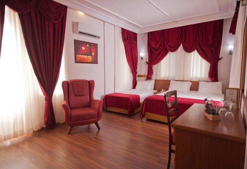 Quarto Triplo Standart, Triana