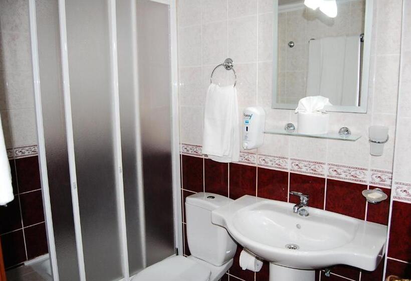 Quarto Triplo Standart, Triana